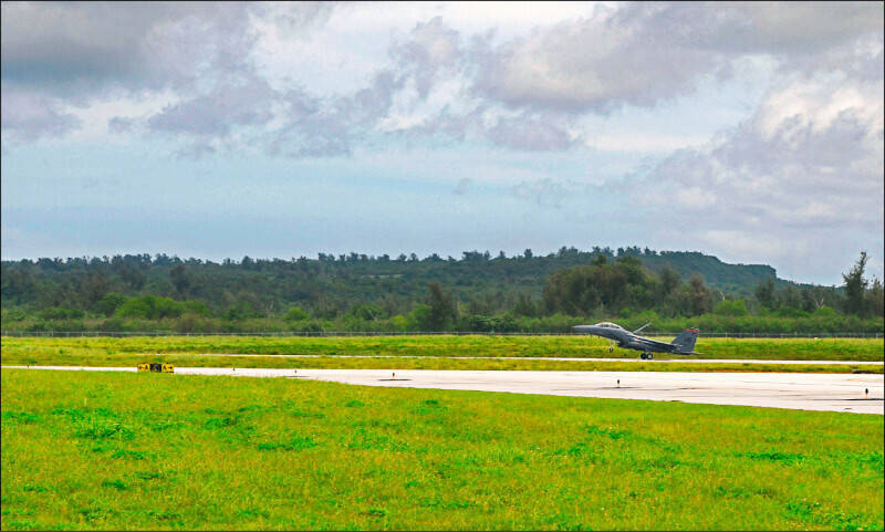 美軍重啟二戰舊機場強化印太戰略：分散風險應對中國軍事擴張