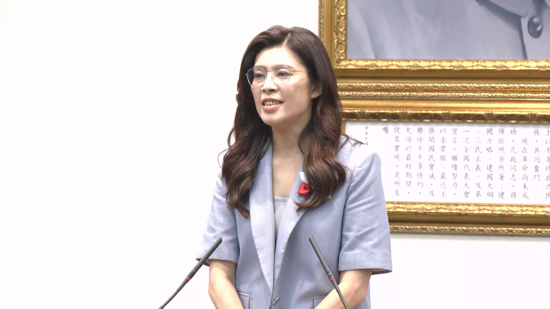 鄭麗文四月訪中重申九二共識：兩岸對話契機或挑戰？