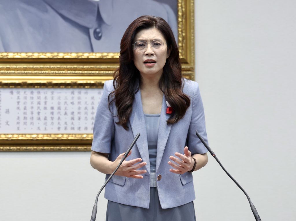 國民黨主席鄭麗文四月初將訪陸會晤習近平