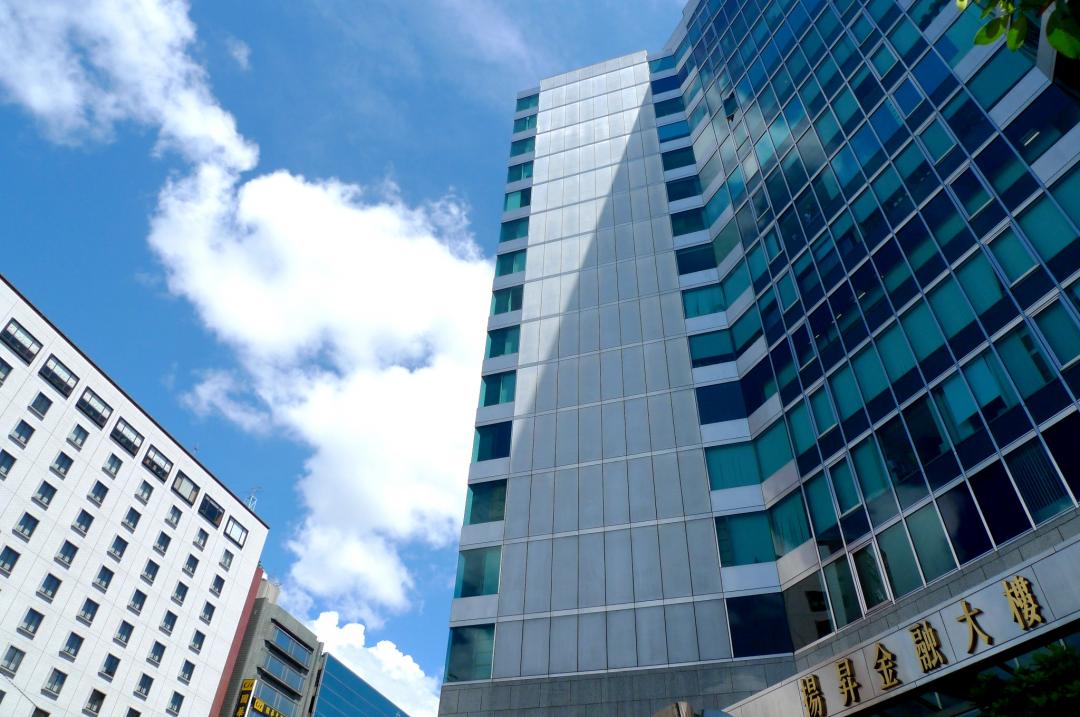 台北百萬商辦交易急凍42%：揭密買家「棄舊迎新」兩大決策關鍵