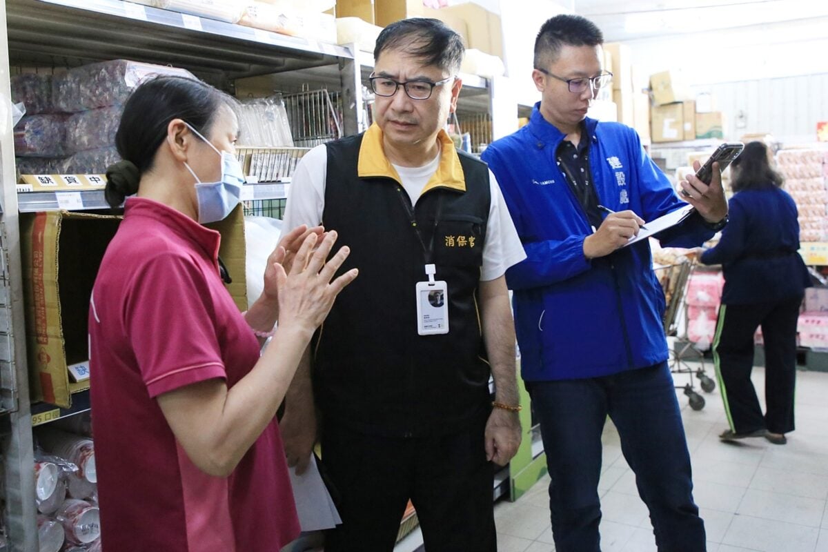 嘉義市啟動雙軌應變 28處二手袋站穩物價拼環保