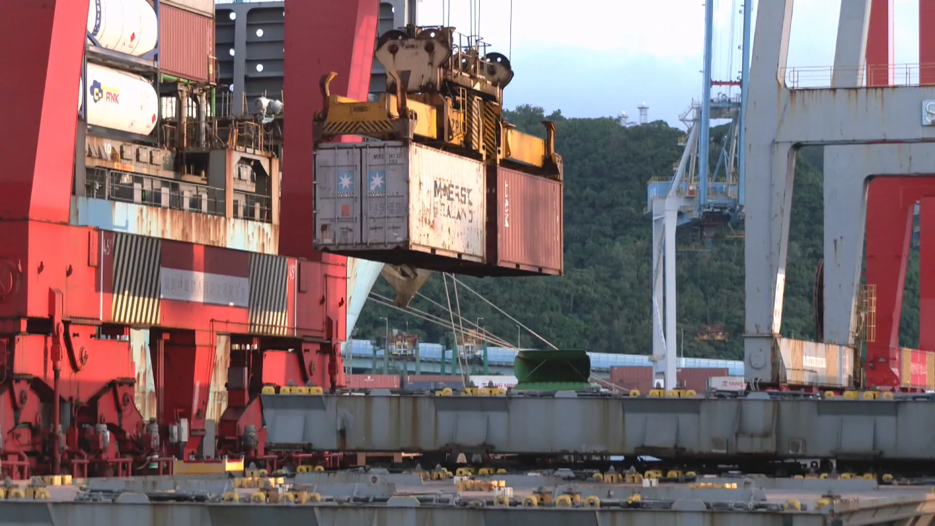 中油4月天然氣價凍漲民生 工業用戶調漲5%衝擊產業鏈