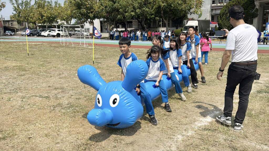 彰化國聖國小混齡闖關慶兒童節 寓教於樂創造童年回憶