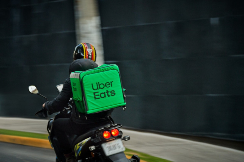 Uber Eats 7月21日起調漲服務費 美食外送最高抽成35%