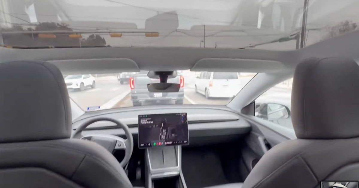 Tesla自駕計程車緊急應變機制曝光 遠端接管方案與Waymo形成強烈對比