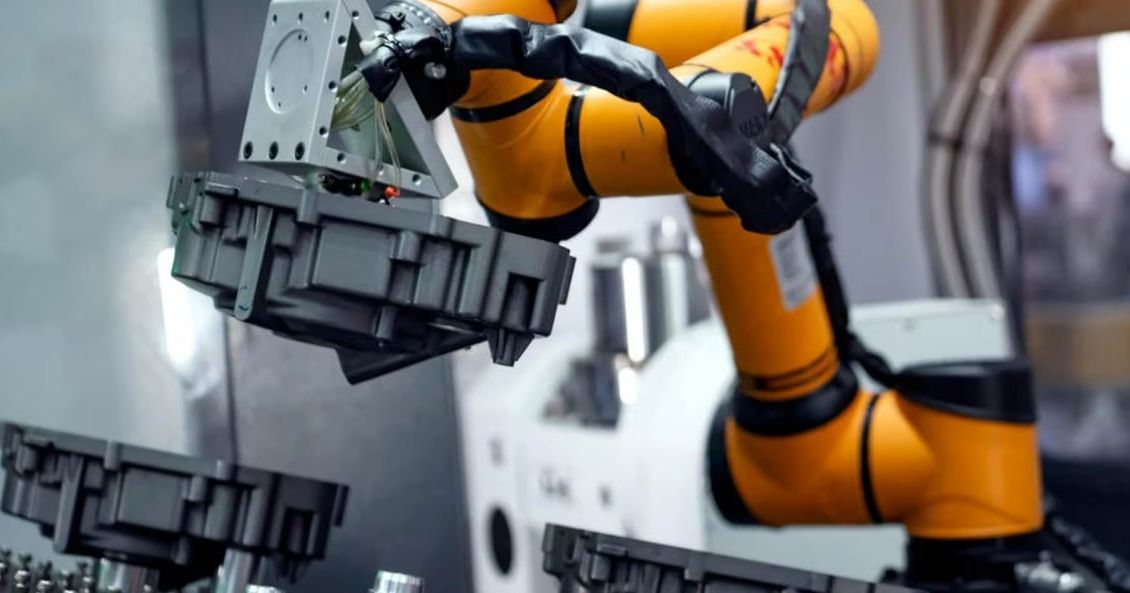 機器人革命關鍵突破！意法半導體攜手NVIDIA打造虛實整合開發平台