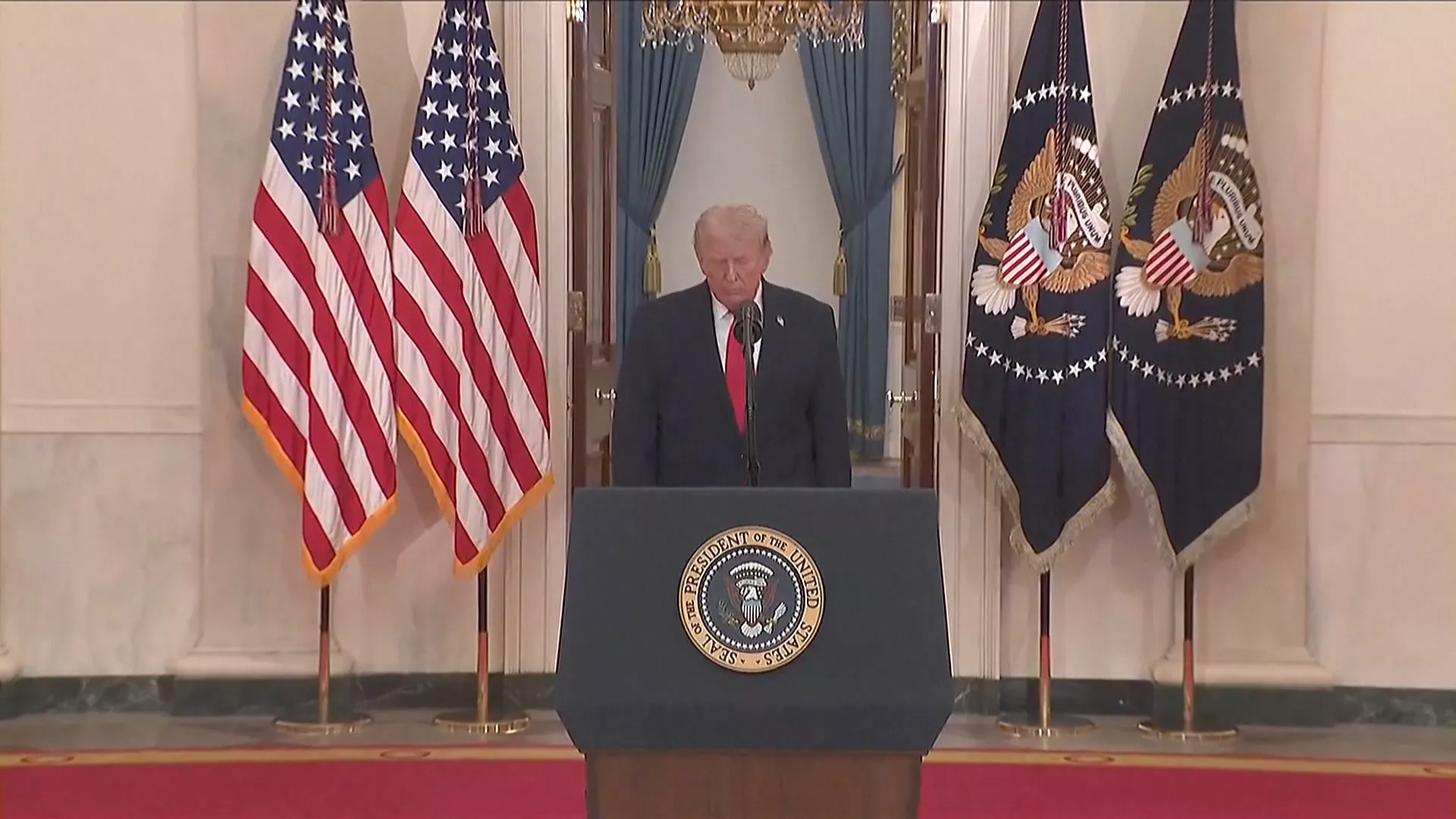 川普宣稱美軍32天重創伊朗 預告荷姆茲海峽將重啟石油運輸