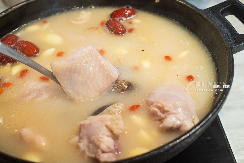 松菸巷弄隱藏版火鍋名店！養鍋石頭涮涮鍋4.8星好評 海陸拼盤平日午間限定優惠