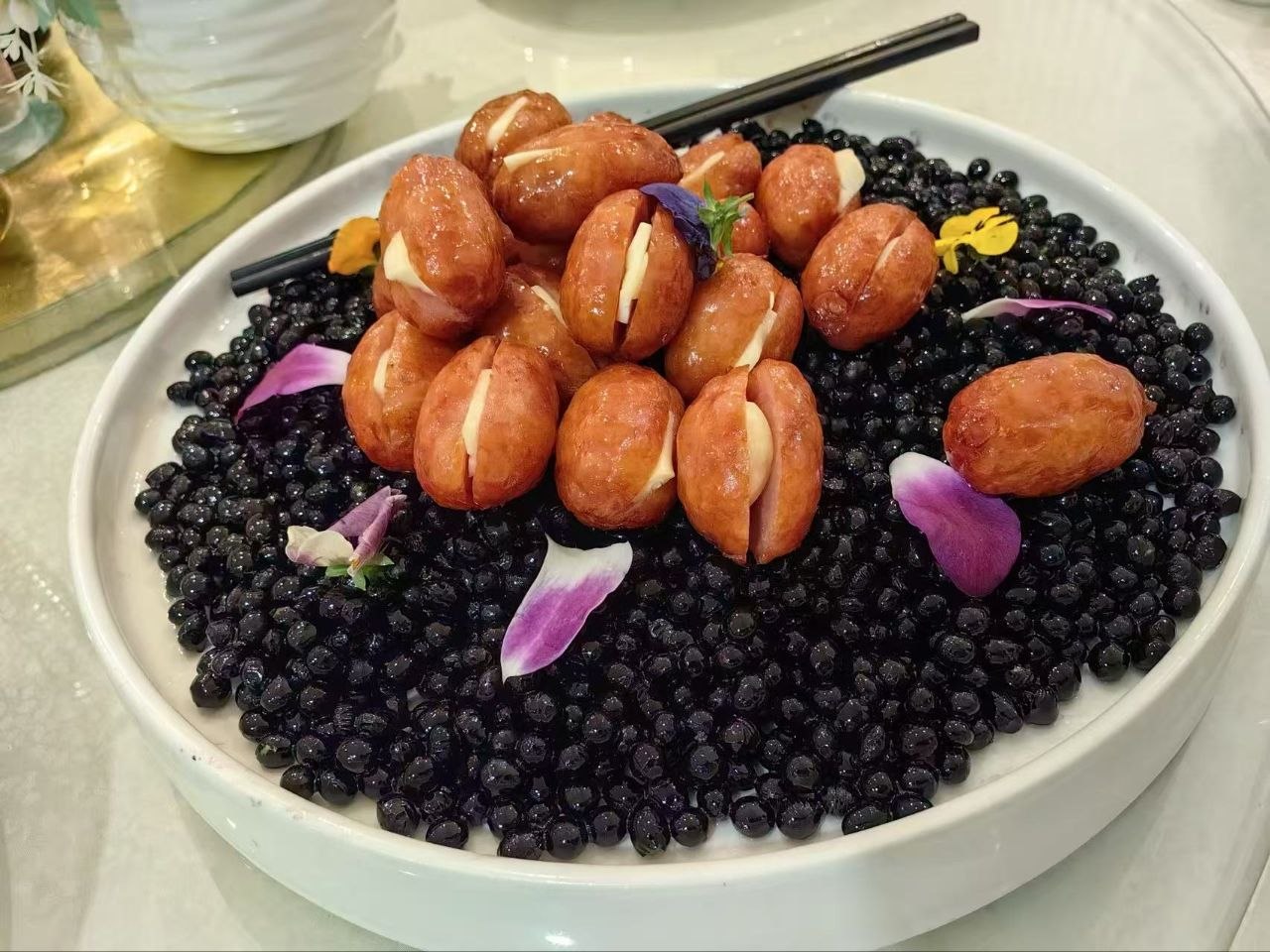 高雄老牌肉品「唯王」：台商網紅食品的伴手禮首選，征服兩岸饕客的秘密