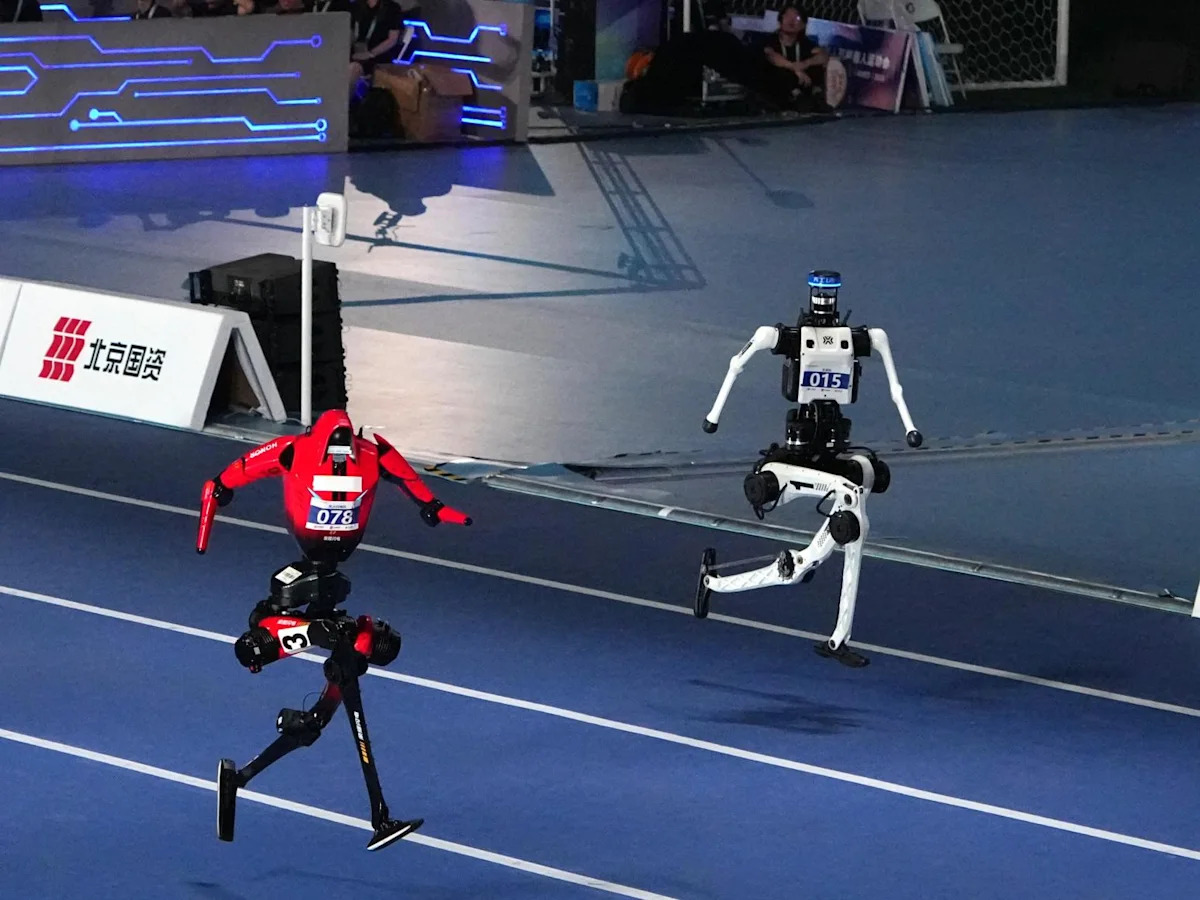 「機器人奧運」北京百米飆9秒39，人形機器人真能「超」博爾特？