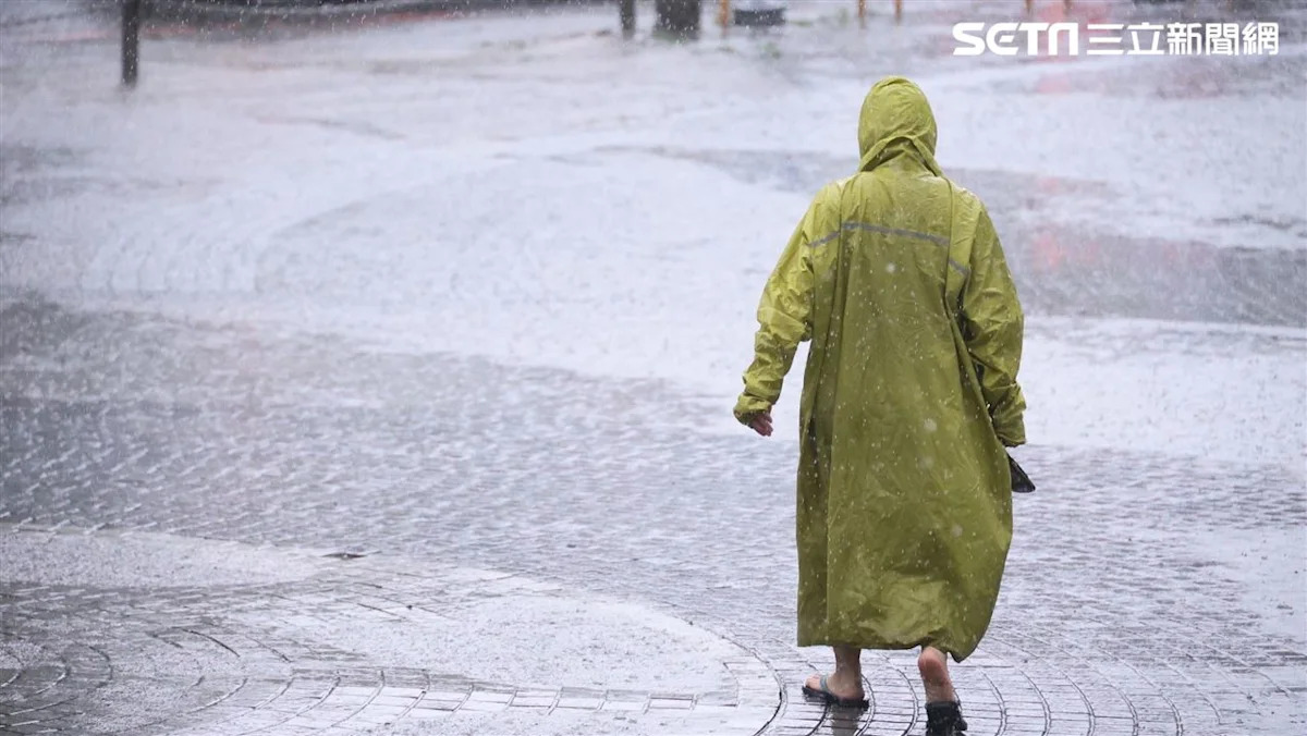 南臺灣再陷雷雨狂襲？中央氣象署緊急示警，3縣市驚人降雨恐釀複合式災情！