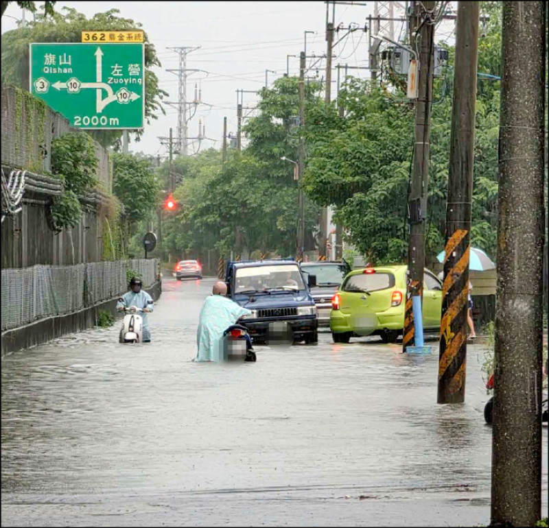 南高屏豪雨釀災！3縣市停班課，熱低壓TD22攪局，北部也當心？
