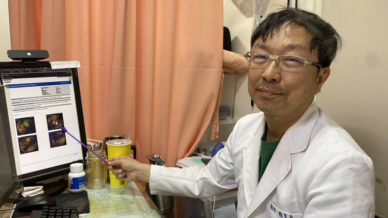 洗腎翁3度大出血險休克：膠囊內視鏡如何精準揪出「小腸隱形水龍頭」？