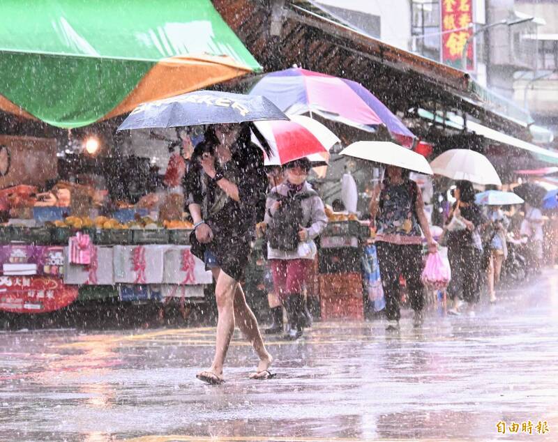 沙德爾將轉強颱？週末豪雨警報：中南部防淹，北部午後雷雨難逃！